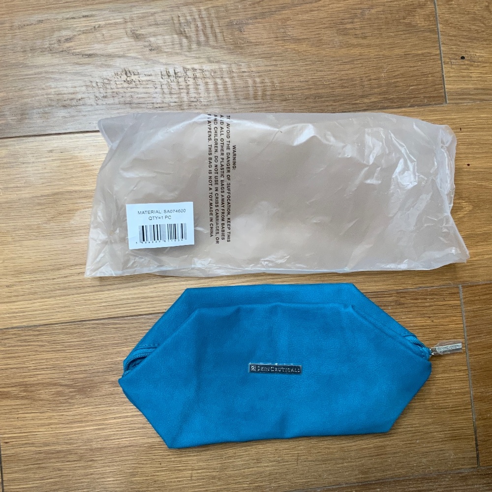 Skinceuticals Makeup/Product Bag in Peacock Blue